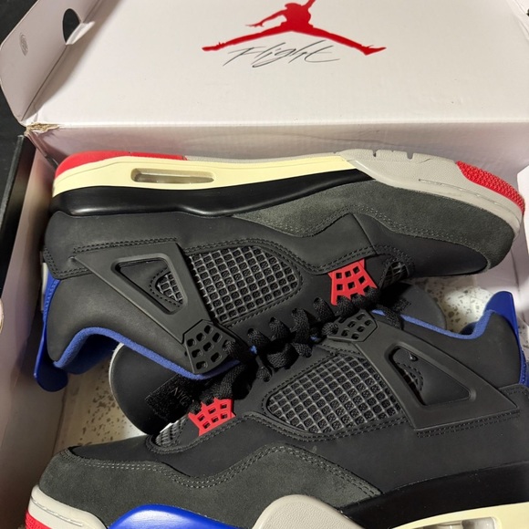 Jordan Black and Red Men's Shoes used a few times mint condition - Picture 5 of 5